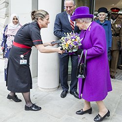 Flo Panel-Coates, chief nurse of UCHL, meets the Queen