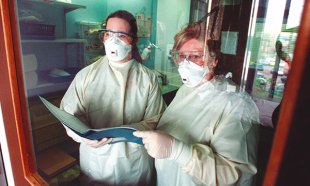 Use of personal protective equipment in nursing practice