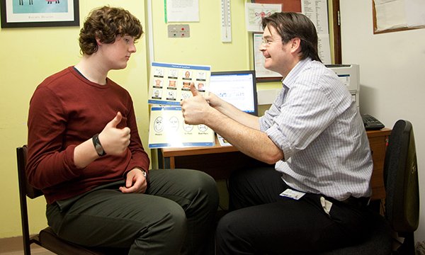 Using verbal and non-verbal communication to support people with learning disabilities